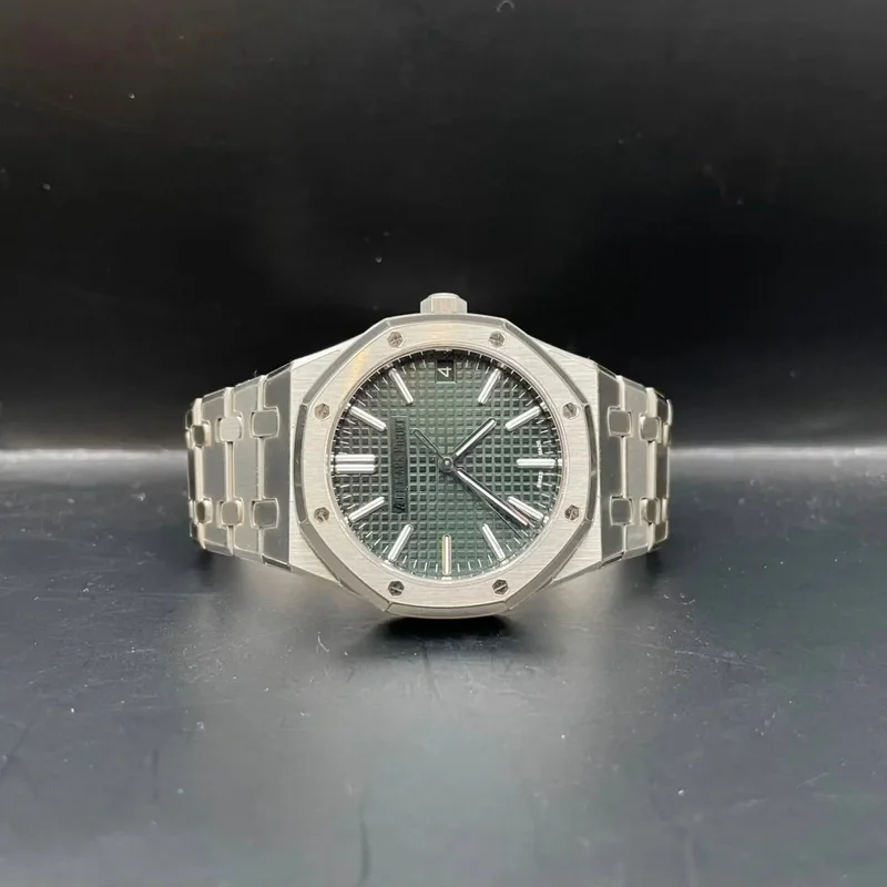 Royal Oak Selfwinding 41 Stainless Steel / Green