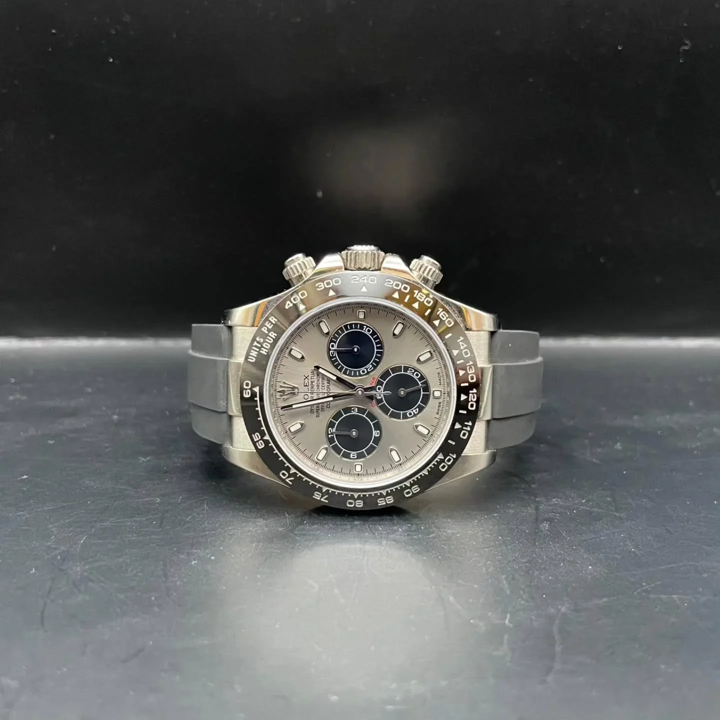 Cosmograph Daytona White Gold / Cerachrom / Silver / Oysterflex