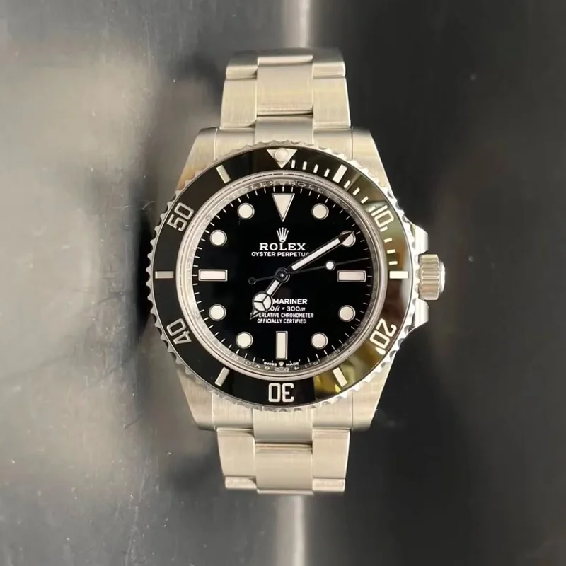 Submariner No-Date 41 / Stainless Steel / Black / Cerachrom