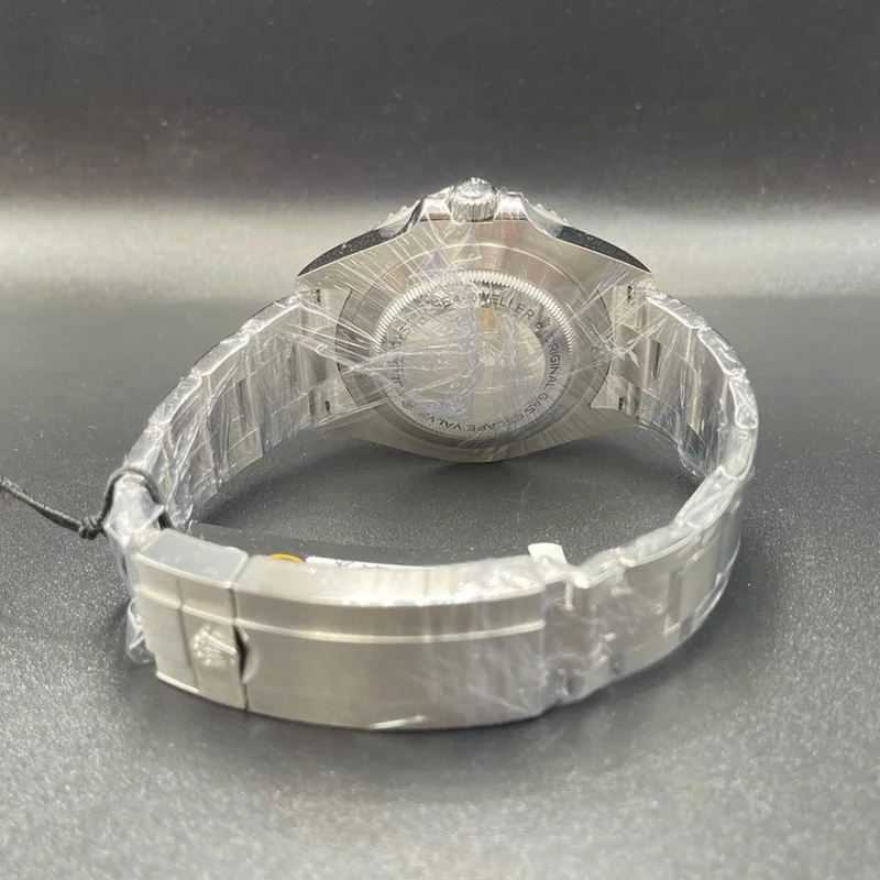 Thumb Sea-Dweller Stainless Steel / Black