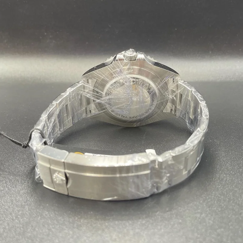 Thumb Sea-Dweller Stainless Steel / Black