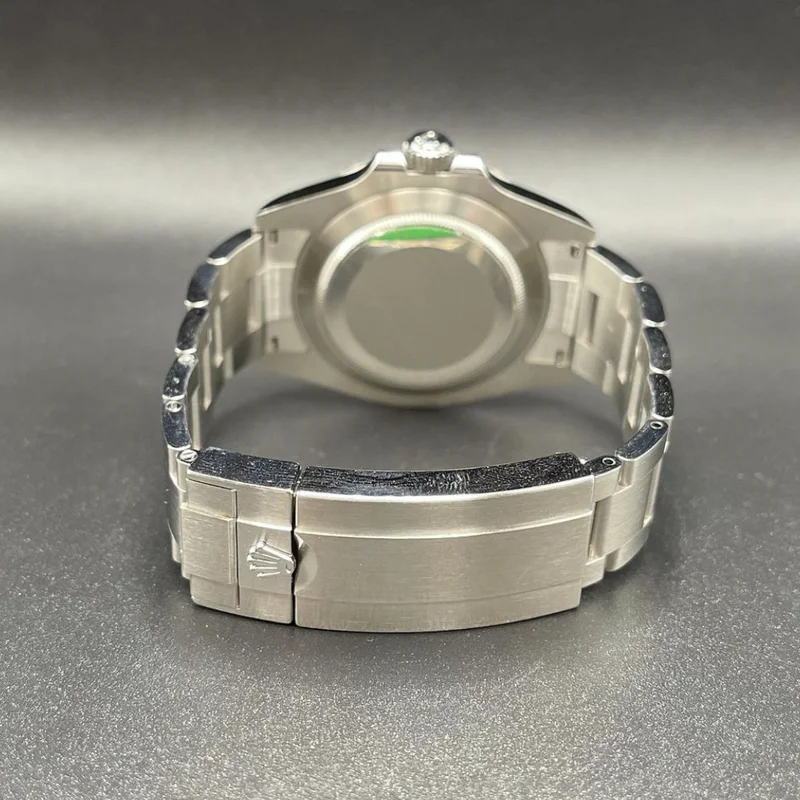 Thumb Submariner Date 41 Stainless Steel / Black / Green Cerachrom