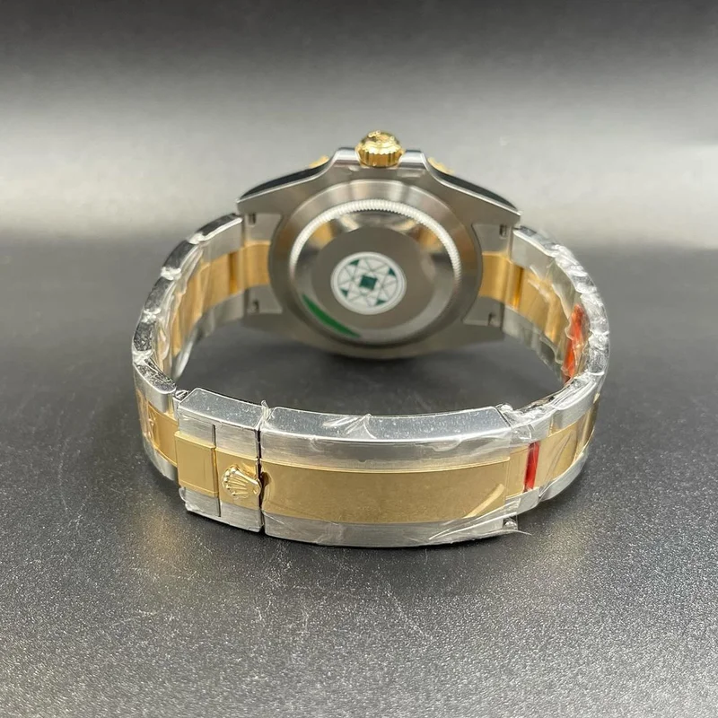 Thumb Submariner Date 41 Stainless Steel / Yellow Gold / Blue