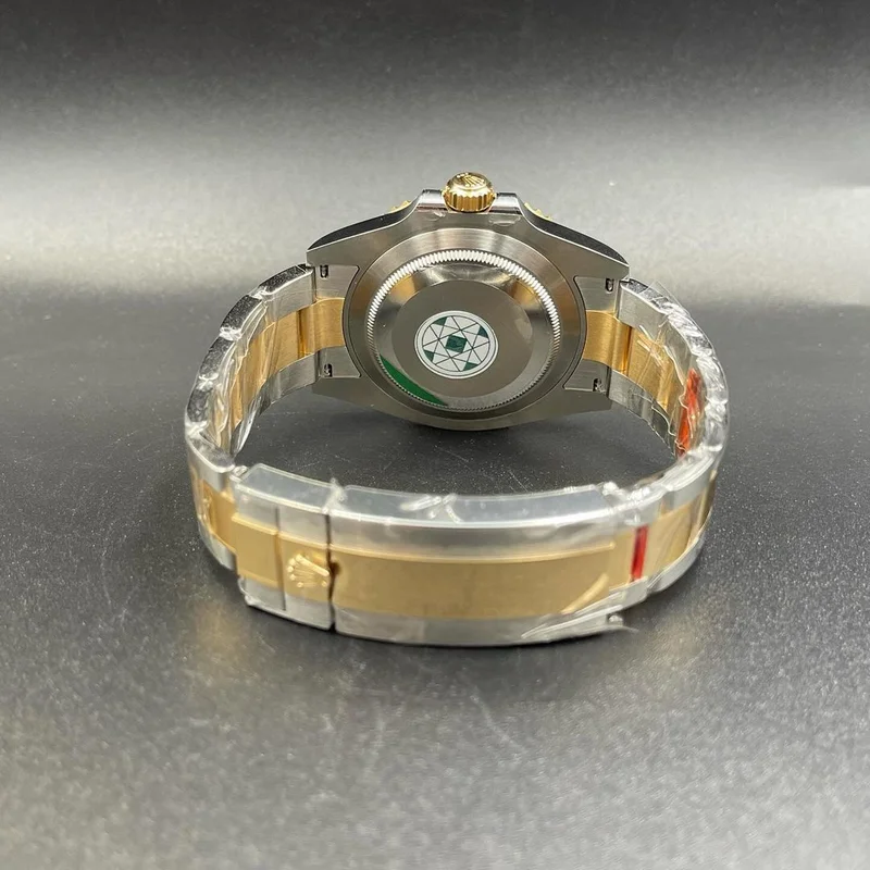 Thumb Submariner Date 41 Stainless Steel / Yellow Gold / Blue