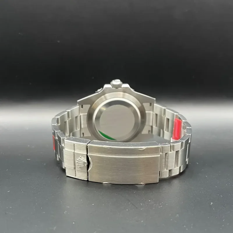 Thumb Submariner Date 41 Stainless Steel / Black / Green Cerachrom