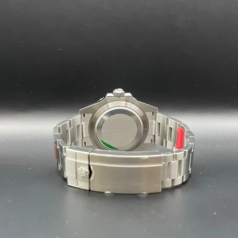 Thumb Submariner Date 41 Stainless Steel / Black / Green Cerachrom