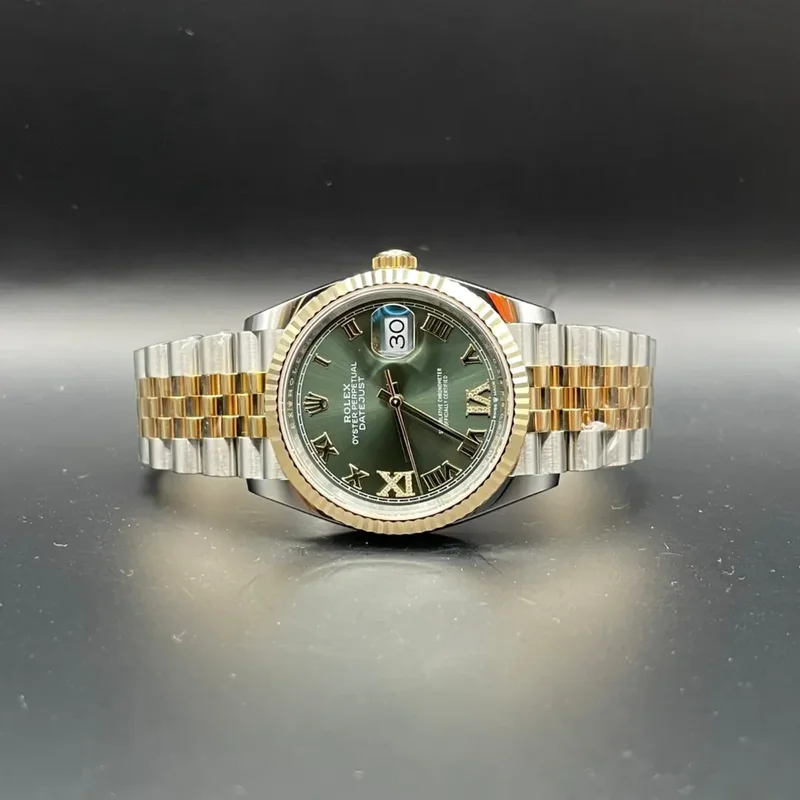 Datejust 36 Stainless Steel / Yellow Gold / Fluted / Olive Green Roman / Jubilee