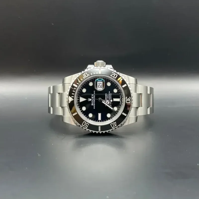 Submariner Date Stainless Steel / Black / Cerachom