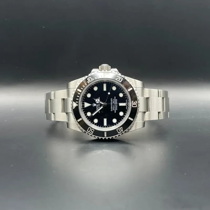 Submariner No-Date / Stainless Steel / Black / Cerachrom