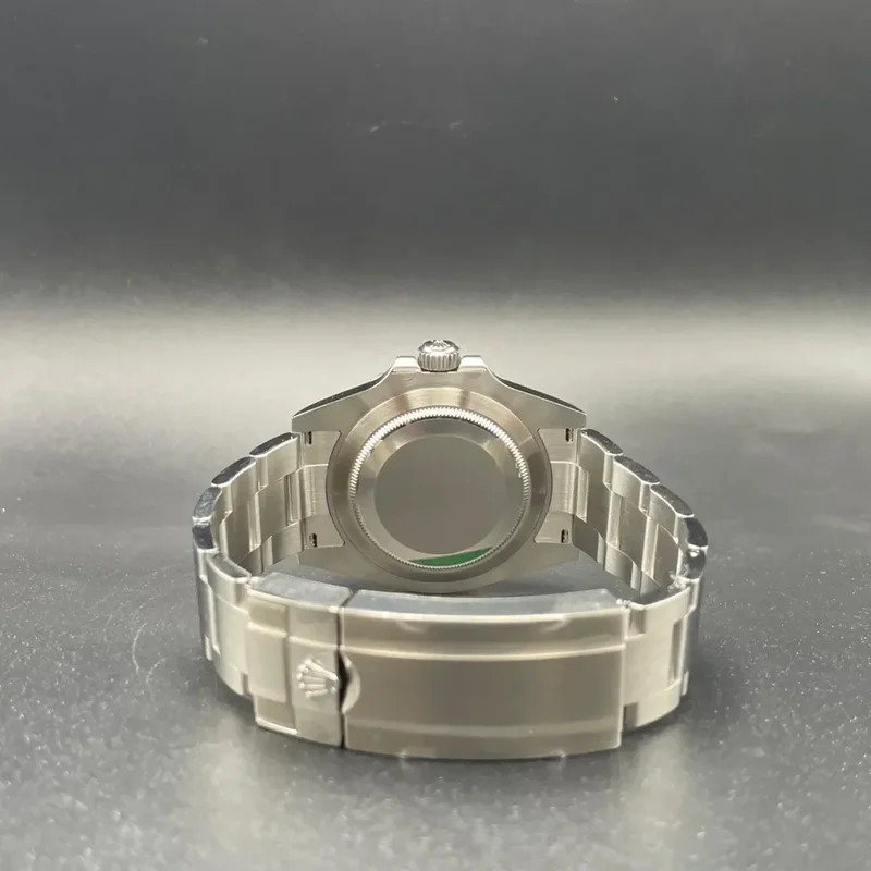 Thumb Submariner No-Date 41 / Stainless Steel / Black / Cerachrom