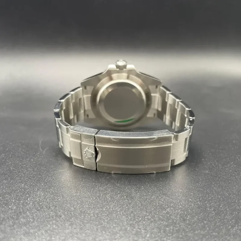 Thumb Submariner No-Date 41 / Stainless Steel / Black / Cerachrom