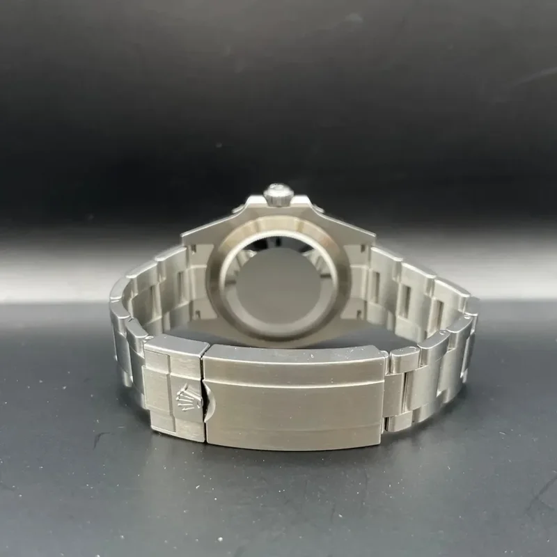 Thumb Submariner Date 41 Stainless Steel / Black / Green Cerachrom