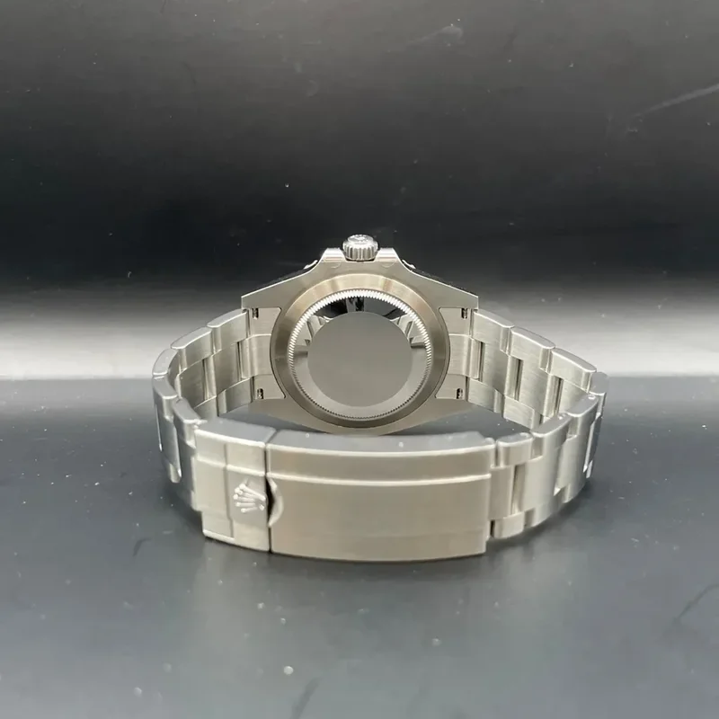 Thumb Submariner Date 41 Stainless Steel / Black / Green Cerachrom