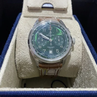 Premier B01 Chronograph 42 Stainless Steel / Green / Alligator - Pin