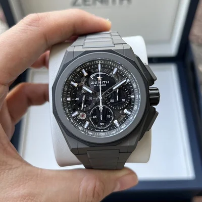 Defy Extreme Titanium / Black / Bracelet
