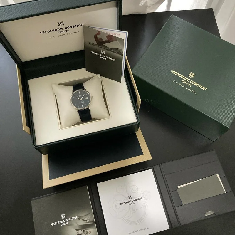 Thumb Slimline Small Second Quartz