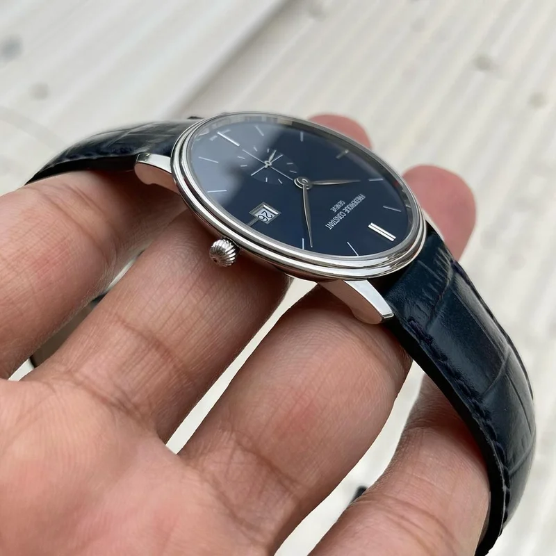 Thumb Slimline Small Second Quartz