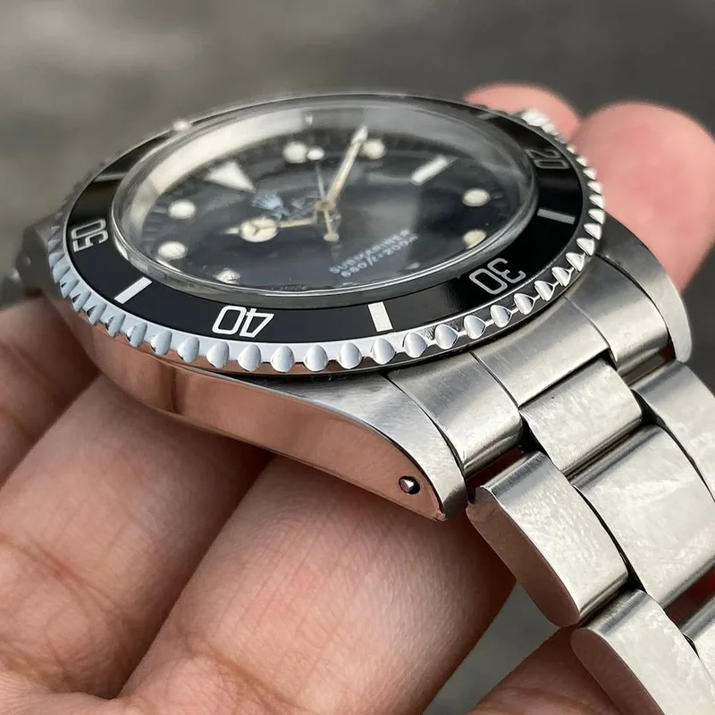 Thumb Submariner No-Date 5513