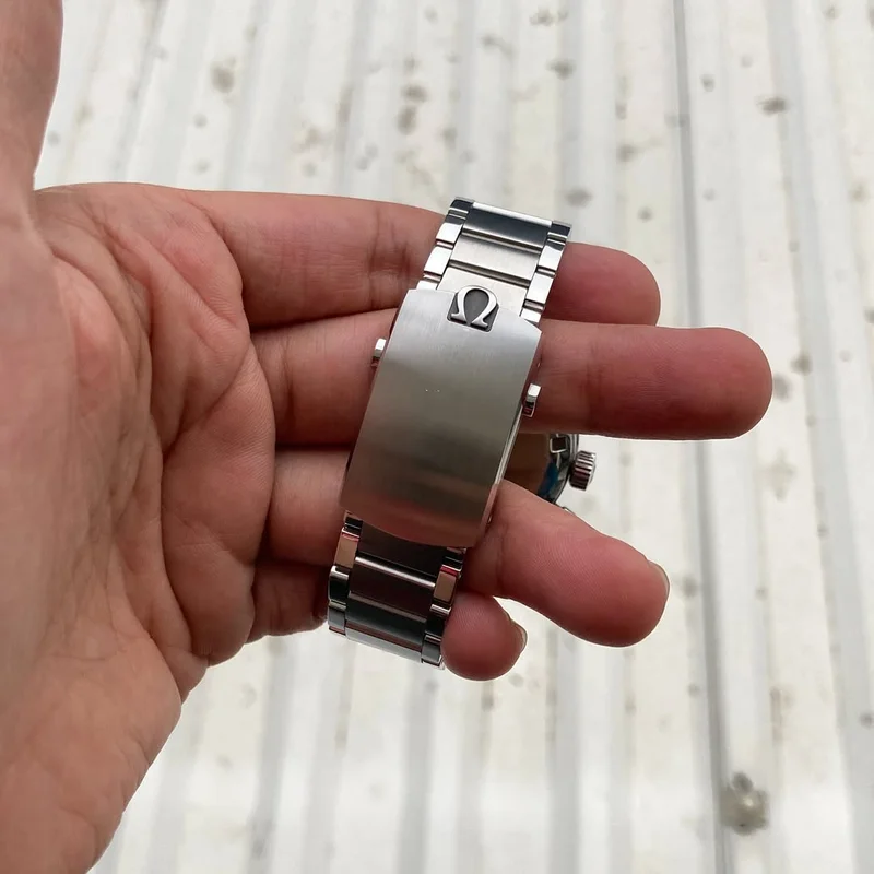 Thumb Speedmaster 60th Anniversary / Trilogy Box