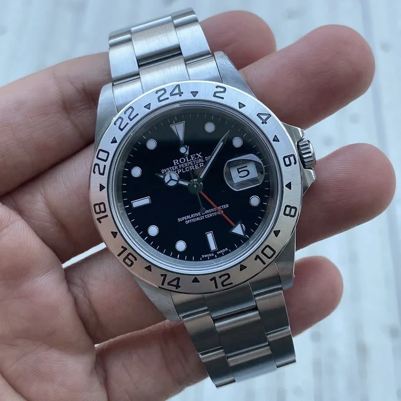 Explorer II Black Superluminova