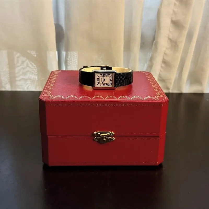 Thumb Tank Solo Small Quartz / Stainless Steel