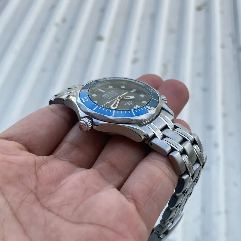 Thumb Seamaster Diver 300M Automatic 36.25 Stainless Steel / Blue / Bracelet