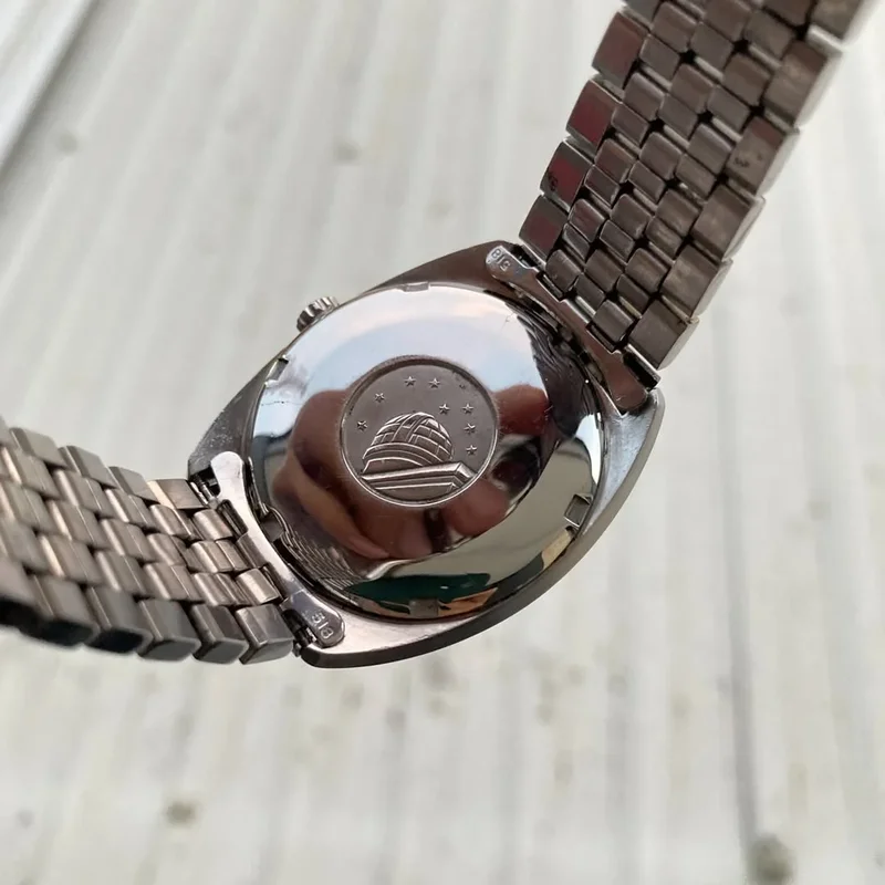 Thumb OMEGA Constellation C-shape 168.027