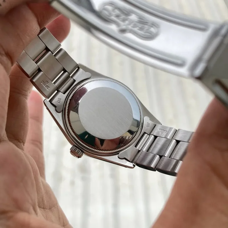 Thumb Oyster Perpetual Date 34 15000