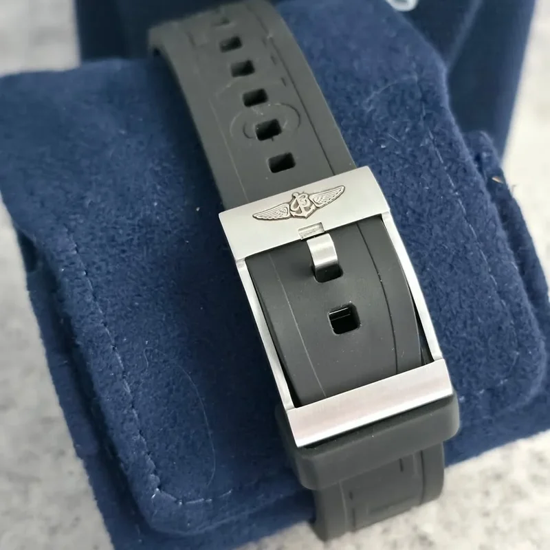 Thumb Superocean 42 Stainless Steel / Black / Rubber / Folding