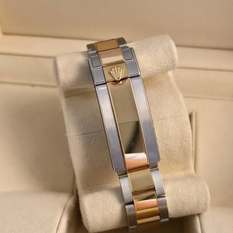 Thumb Submariner Date Rolesor / Blue / Cerachrom