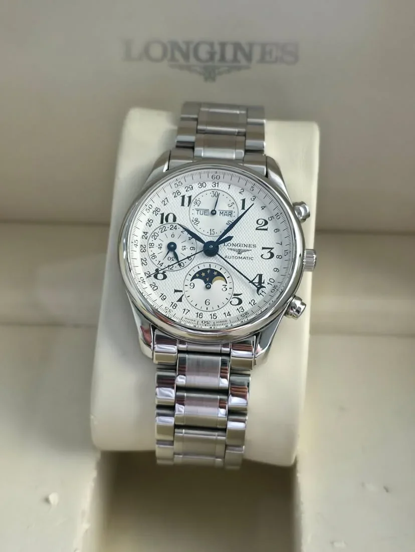 Master Collection 40 Chronograph Calendar Stainless Steel / Silver / Bracelet