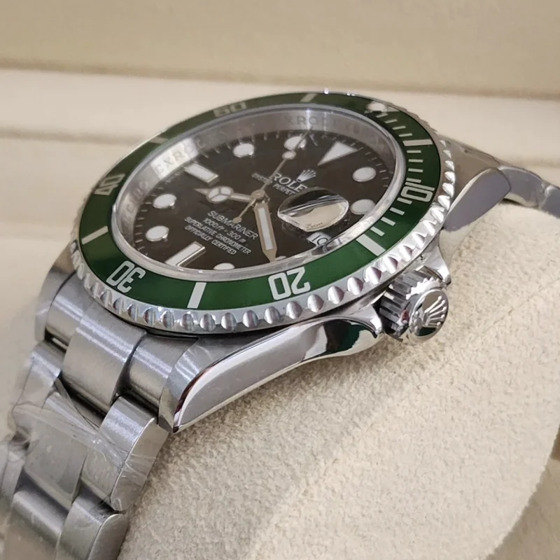 Thumb Submariner Date 16610 LV Mark 1