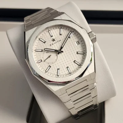Defy Skyline Stainless Steel / Silver