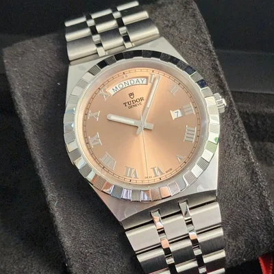 Royal Day-Date 41 Stainless Steel / Salmon - Roman