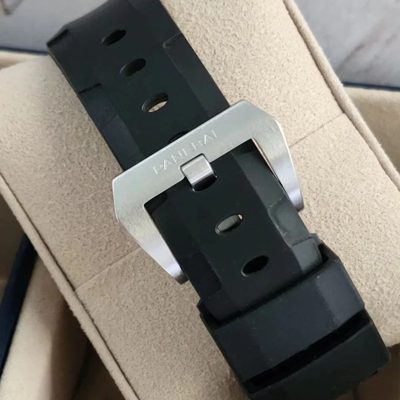 Thumb Luminor Submersible 42 3 Days Automatic Stainless Steel / Black