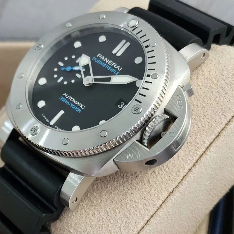 Thumb Luminor Submersible 42 3 Days Automatic Stainless Steel / Black