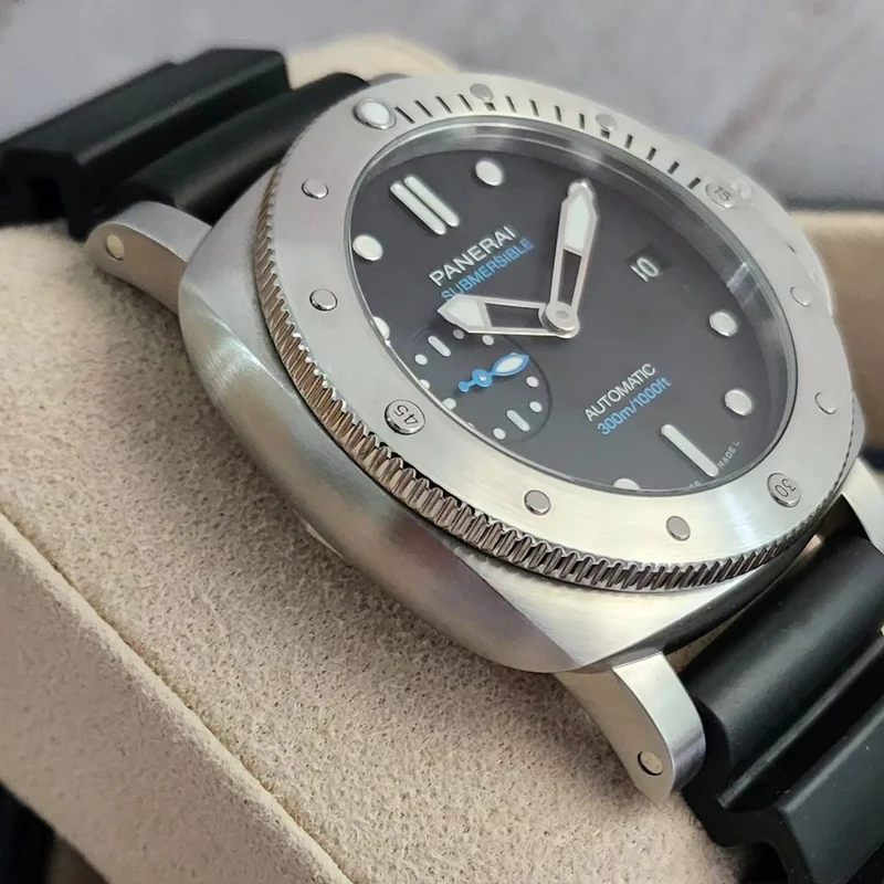 Thumb Luminor Submersible 42 3 Days Automatic Stainless Steel / Black