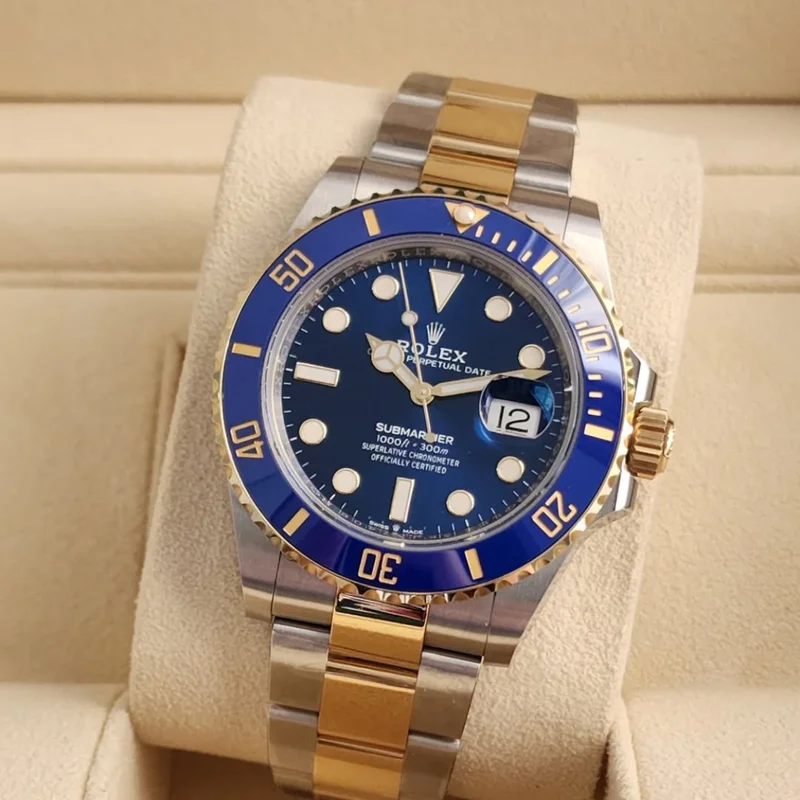 Submariner Date 41 Stainless Steel / Yellow Gold / Blue