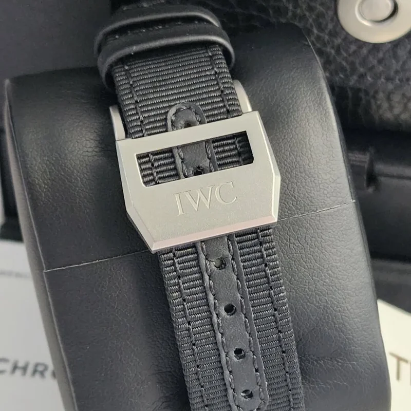 Thumb Pilot's Watch Chronograph Top Gun