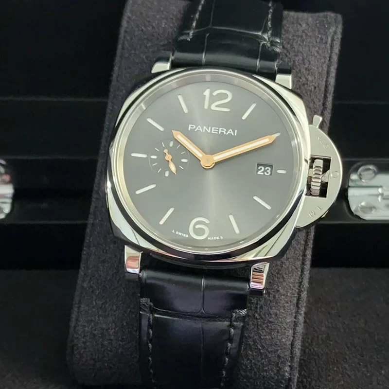 Luminor Due 42 3 Days Date Stainless Steel / Grey