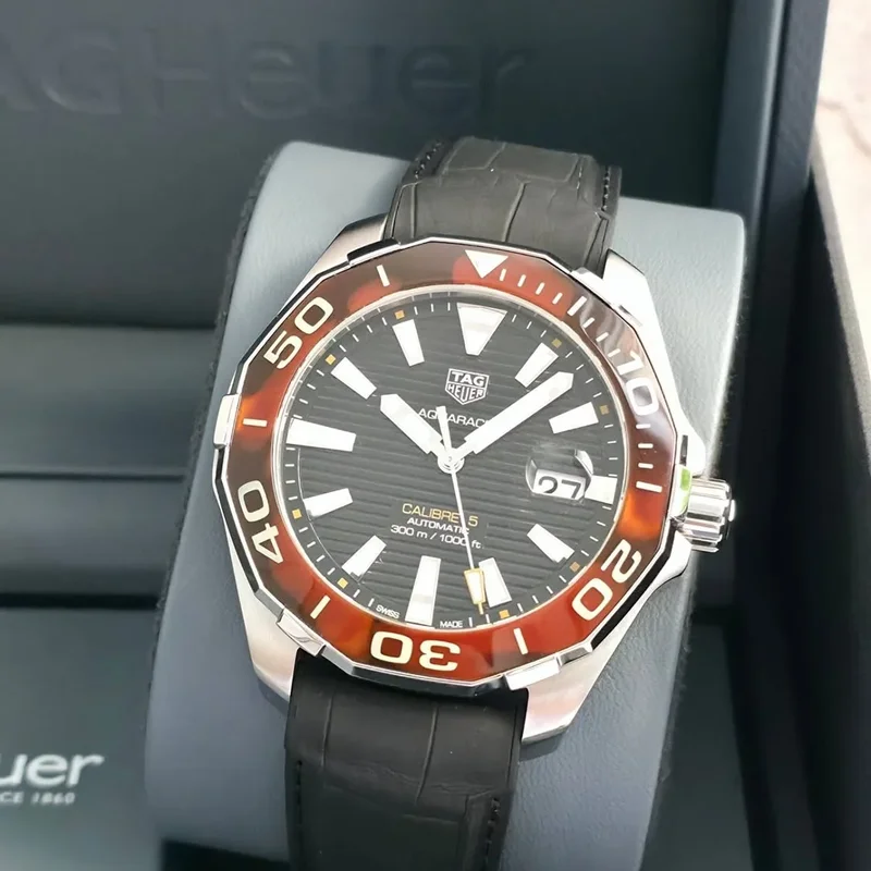 Aquaracer 300M Calibre 5 43 Tortoise Brown