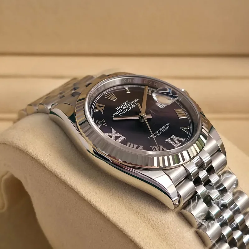 Thumb Datejust 36 Stainless Steel / Fluted / Aubergine Roman-Diamonds / Jubilee