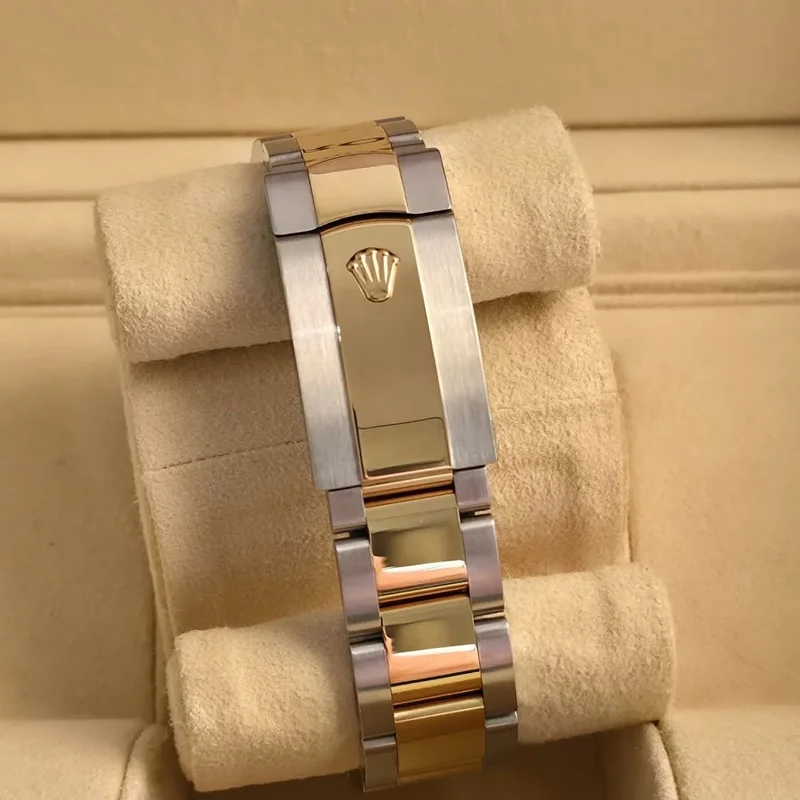 Thumb Datejust 36 Stainless Steel / Yellow Gold / Fluted / Silver Roman / Oyster