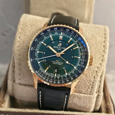 Navitimer Automatic GMT 41 Green