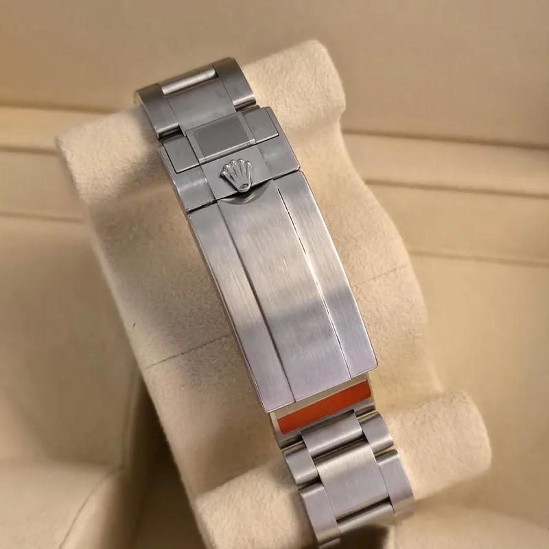 Thumb Sea-Dweller Stainless Steel / Black