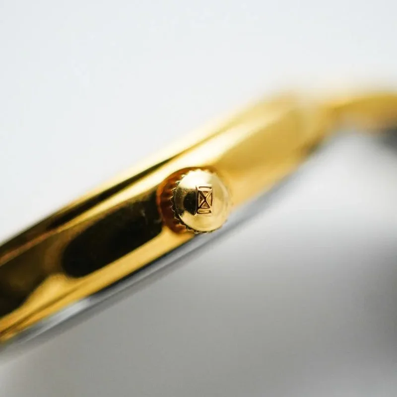 Thumb Presence 33 Quartz Yellow Roman Bracelet
