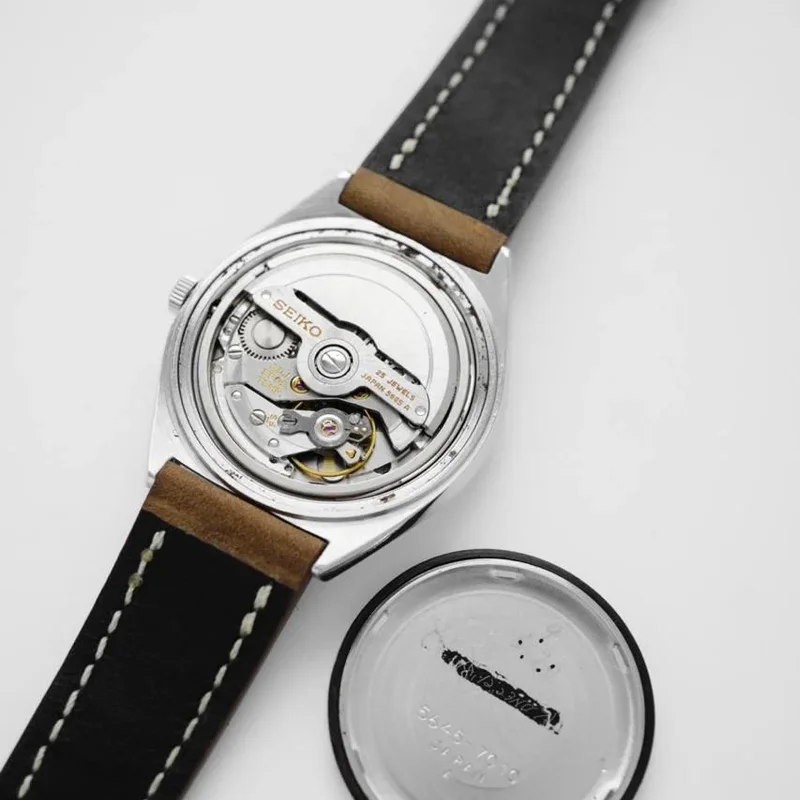 Thumb Grand Seiko Lemon Patina