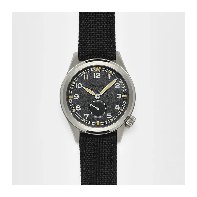 Vario 1945 D12 Raven Black Field Watch