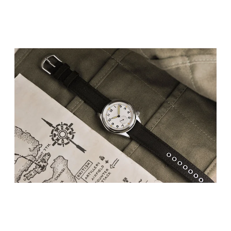 Thumb Vario 1945 D12 Sand Beige Field Watch