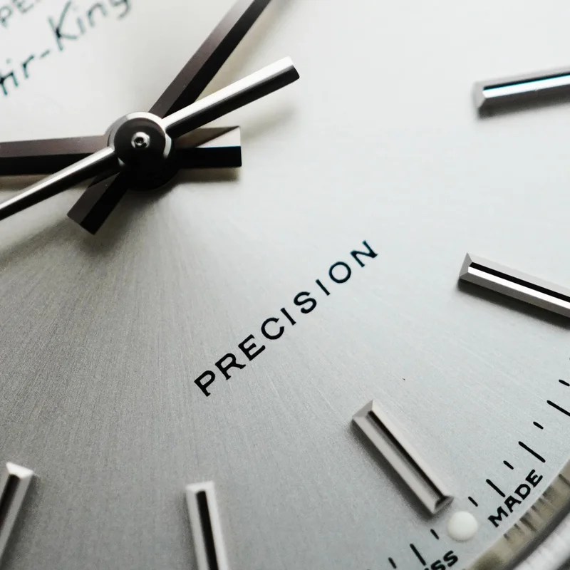 Thumb Air-King Precision Silver Dial